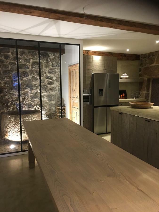 La Cure Grande Maison De Charme De 2 A 14 Personnes Saint-Urcize Экстерьер фото