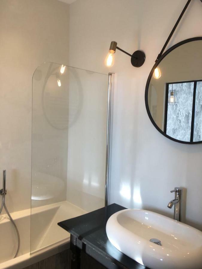La Cure Grande Maison De Charme De 2 A 14 Personnes Saint-Urcize Экстерьер фото