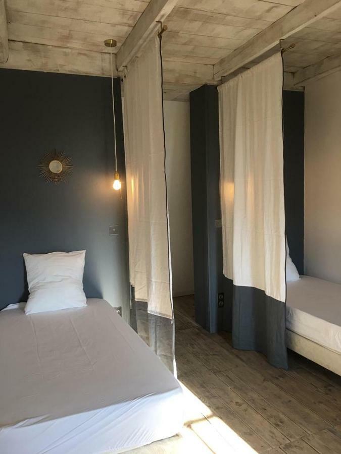 La Cure Grande Maison De Charme De 2 A 14 Personnes Saint-Urcize Экстерьер фото
